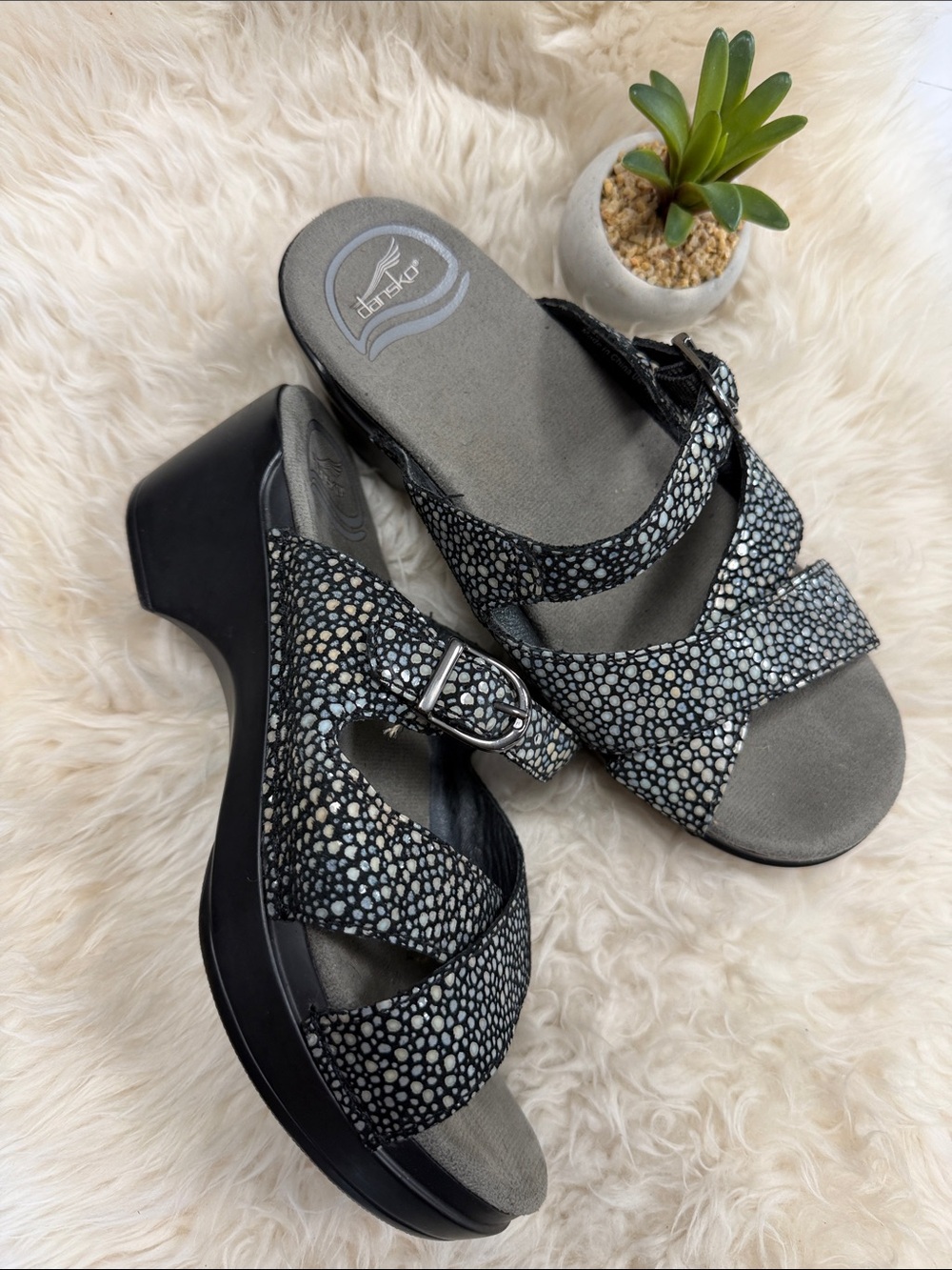 Dansko Sophie EU36 Slide Wedge Sandals Pebble Dot NEW CONDITION
